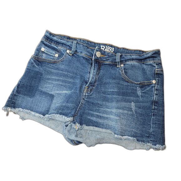 R1893 Patchwork Distressed Cutoff Jean Shorts Size 10 - Picture 1 of 5